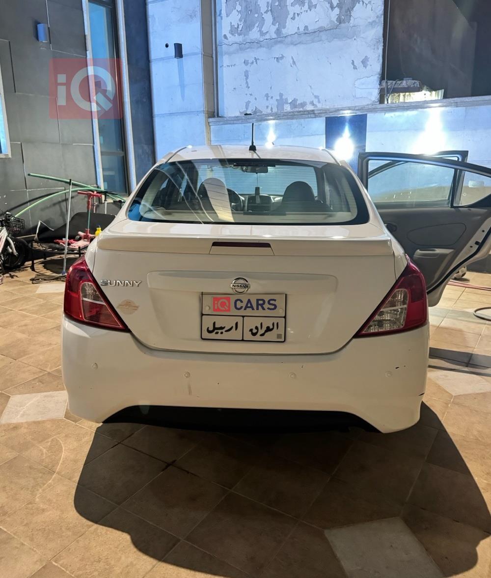نيسان صني